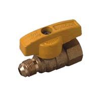 Válvula de bola de gas BrassCraft FIP -3/8 OD Flare x 1/2"